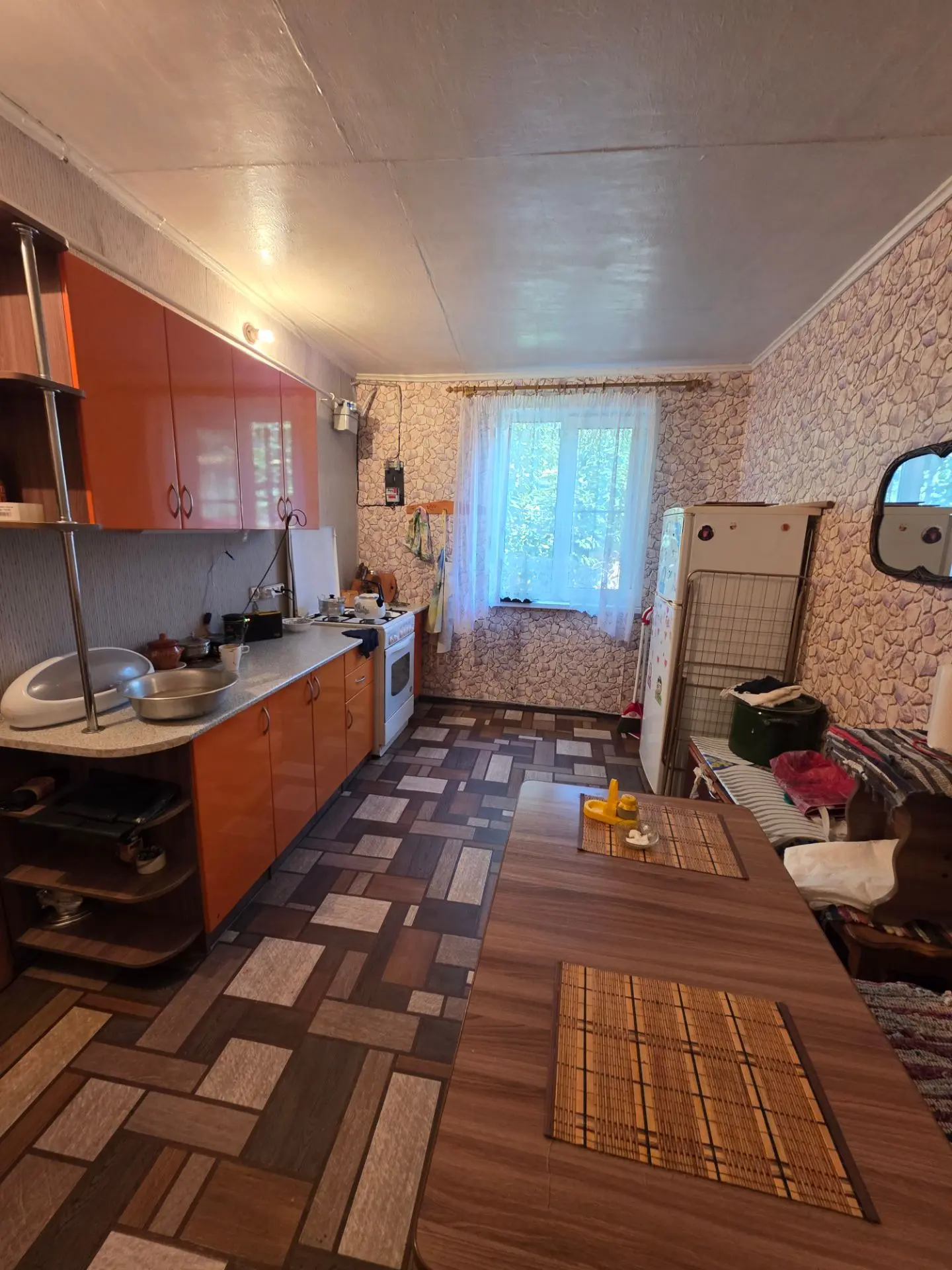 Комната дома площадью 76 м²